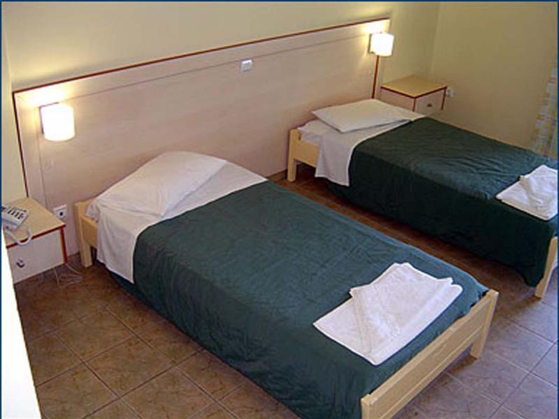 Hotel Mimosa Сидари Екстериор снимка